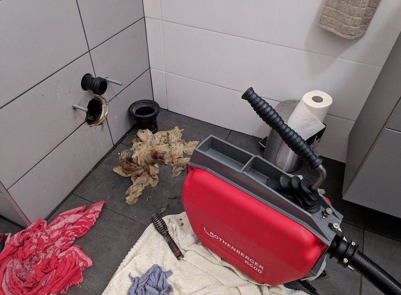 KÖSEKÖY KOCAELİ Tuvalet Ve Lavabo Acma